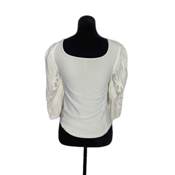 Free People Brunch Date Split Neck 3/4 Puffed Lace Sleeve Top Size Medium - Picture 6 of 10